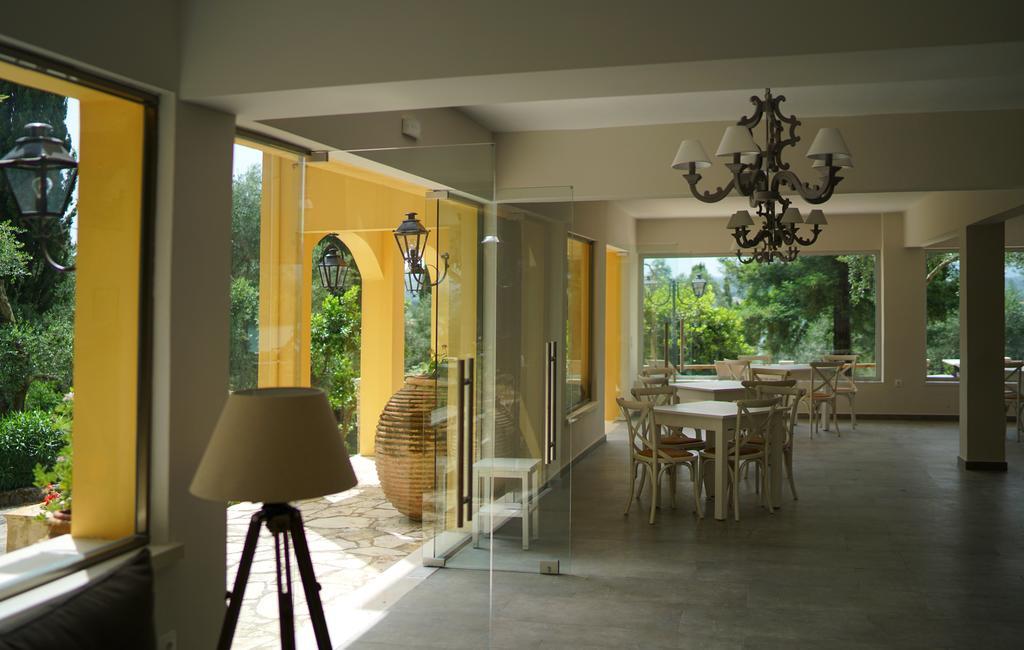 Intermezzo Apartment คอนโตกาลิ ภายนอก รูปภาพ