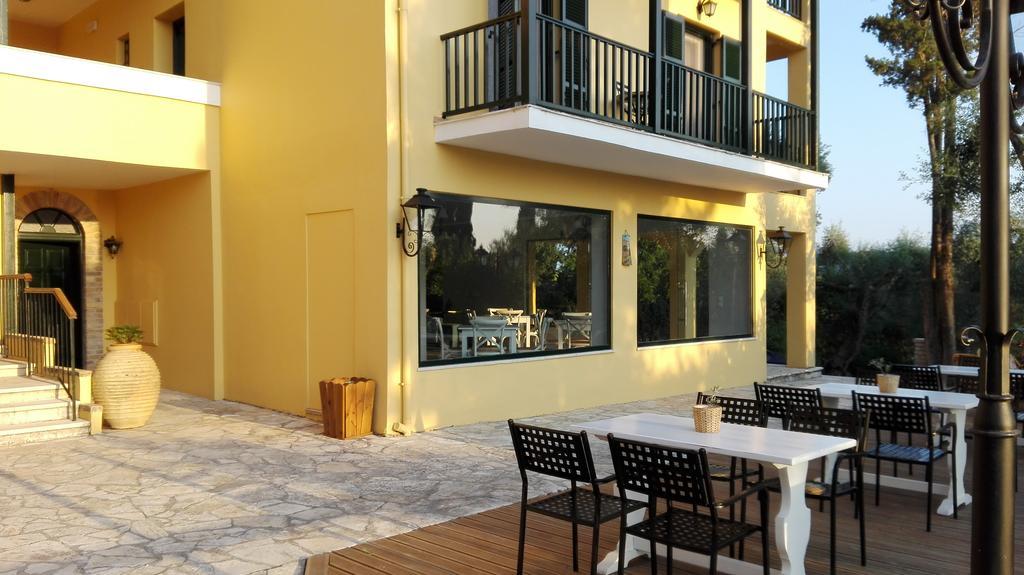 Intermezzo Apartment คอนโตกาลิ ภายนอก รูปภาพ
