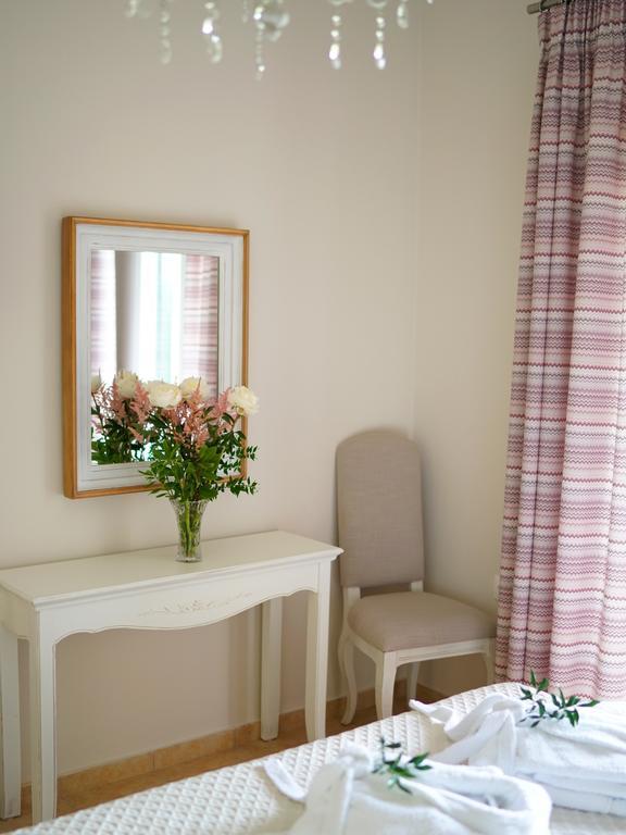 Intermezzo Apartment คอนโตกาลิ ภายนอก รูปภาพ